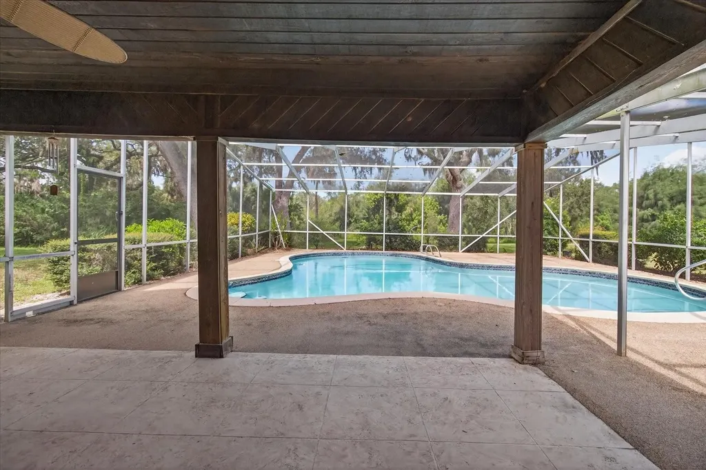 506 3rd Avenue SE Ruskin FL 33570