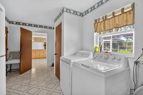 506 3rd Avenue SE Ruskin FL 33570