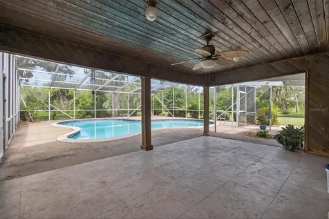 506 3rd Avenue SE Ruskin FL 33570