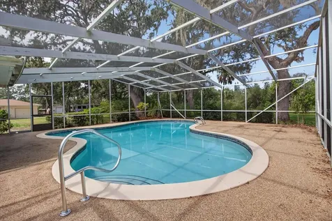 506 3rd Avenue SE Ruskin FL 33570