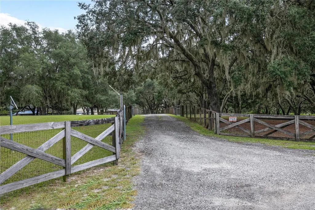 41812 Catbrier Lane Umatilla FL 32784