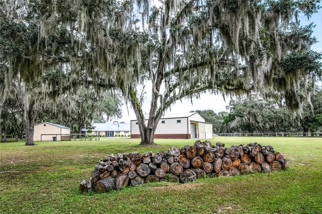 41812 Catbrier Lane Umatilla FL 32784