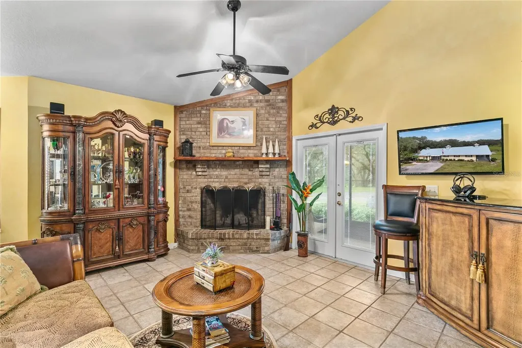 41812 Catbrier Lane Umatilla FL 32784