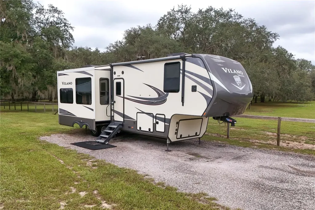 41812 Catbrier Lane Umatilla FL 32784