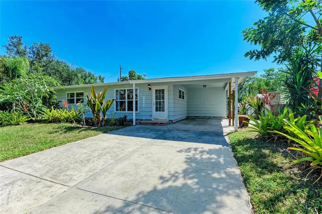 2998 Michigan Street Sarasota FL 34237