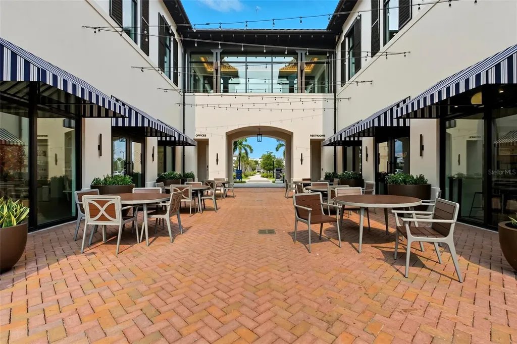 344 S Moon Drive Venice FL 34292
