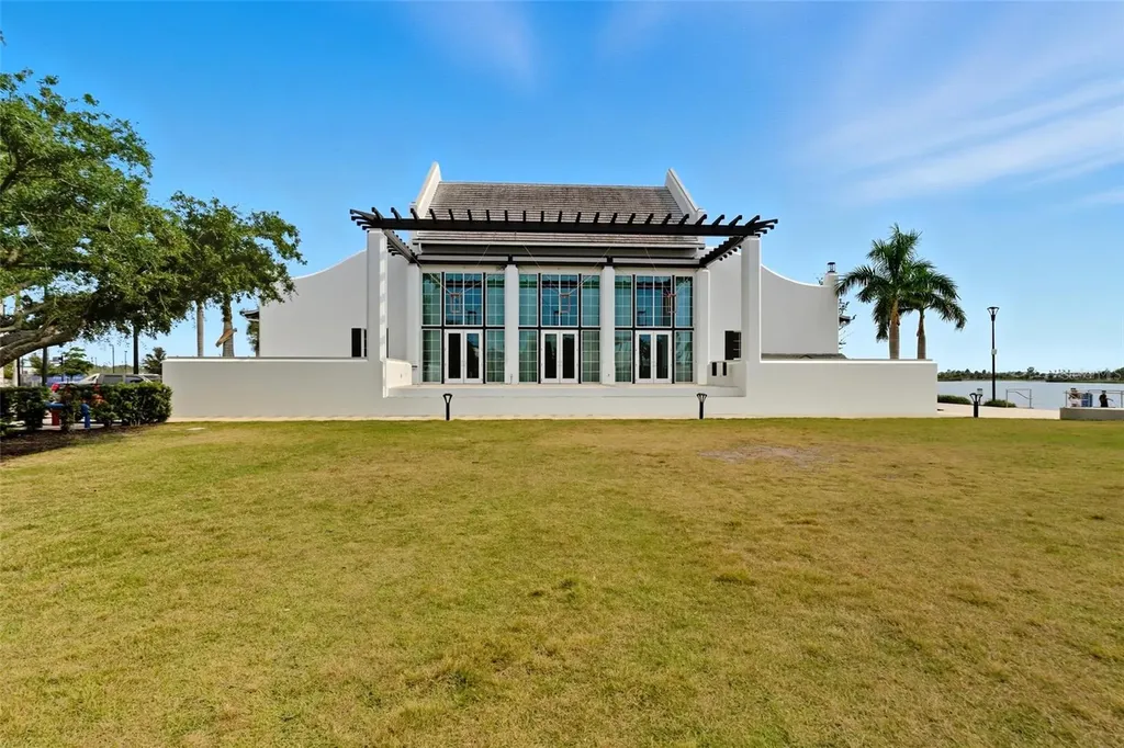 344 S Moon Drive Venice FL 34292