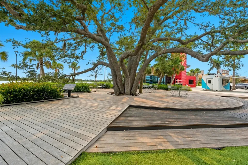 344 S Moon Drive Venice FL 34292