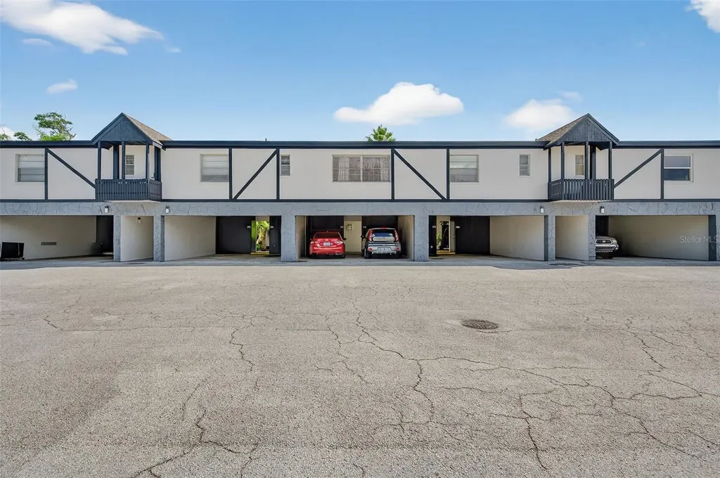 1127 King Arthur Court Dunedin FL 34698