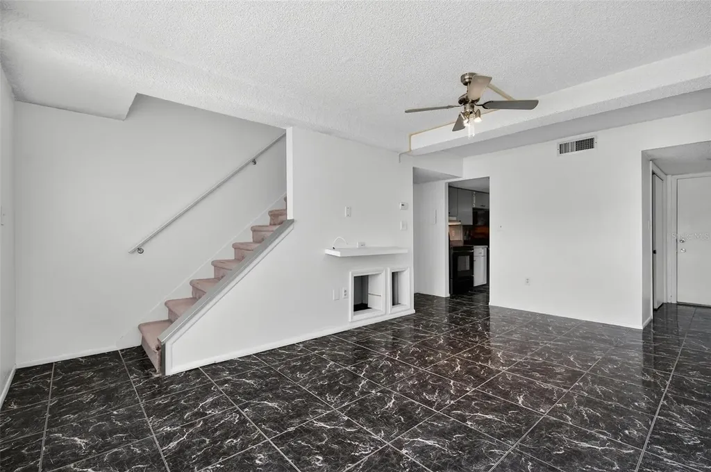 1127 King Arthur Court Dunedin FL 34698