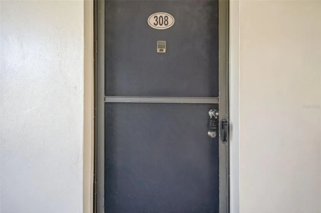 1127 King Arthur Court Dunedin FL 34698