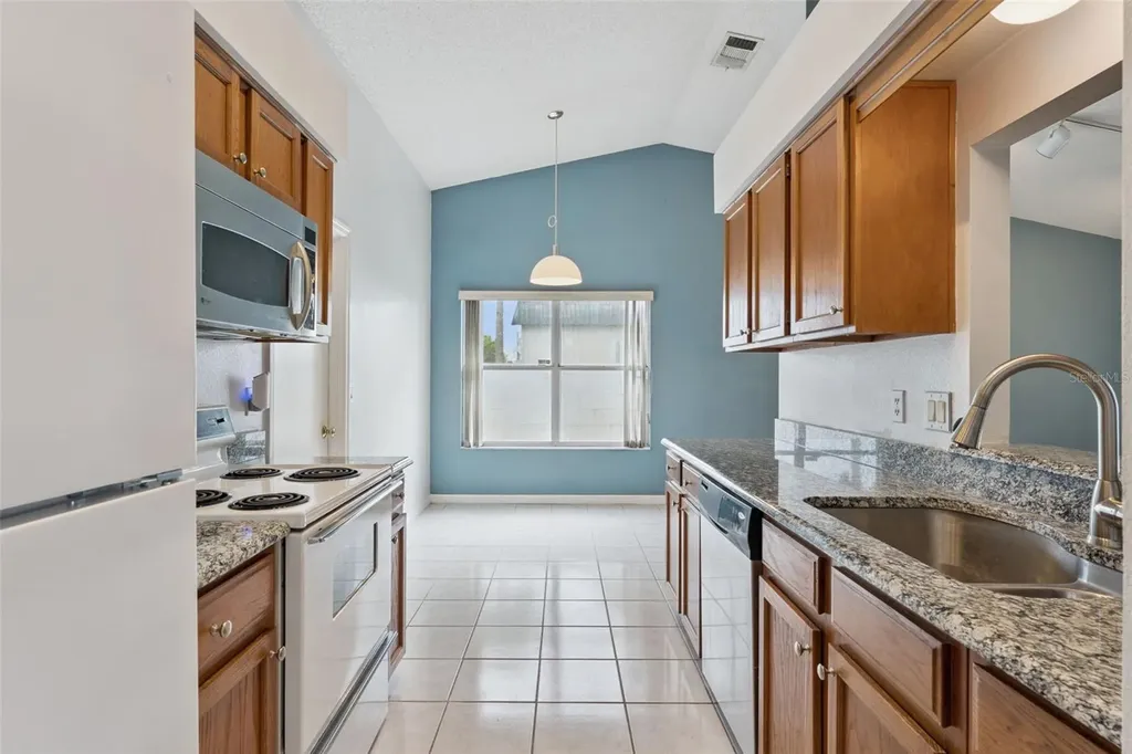 212 S Bristol Circle Sanford FL 32773