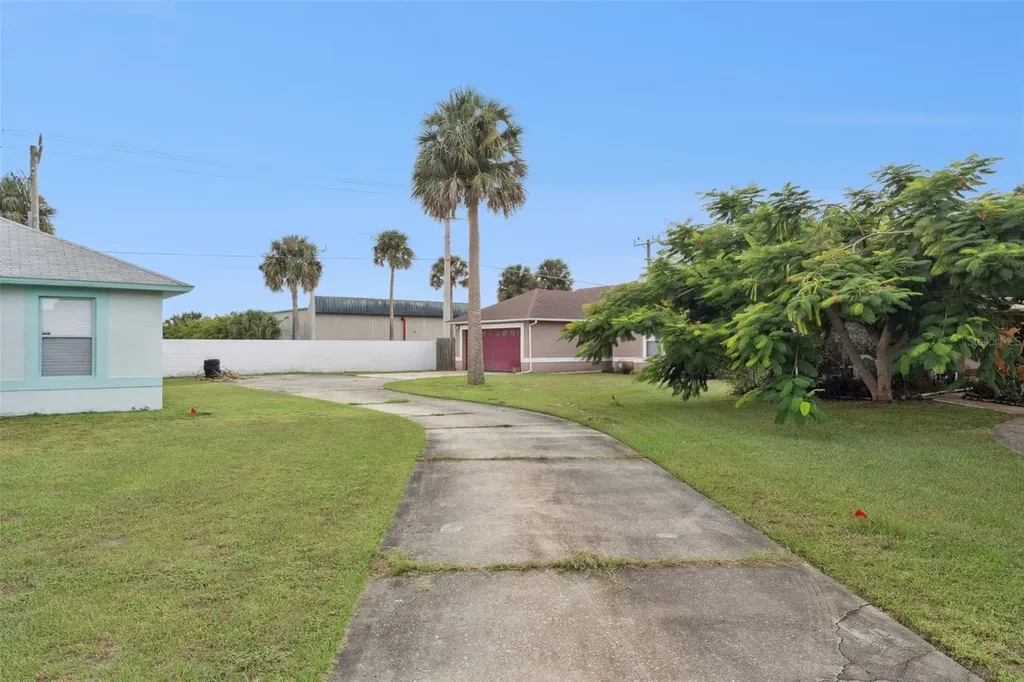 212 S Bristol Circle Sanford FL 32773