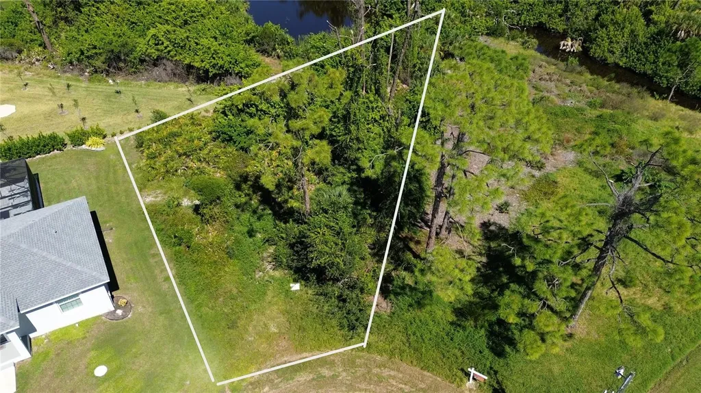 132 Glades Drive Rotonda West FL 33947