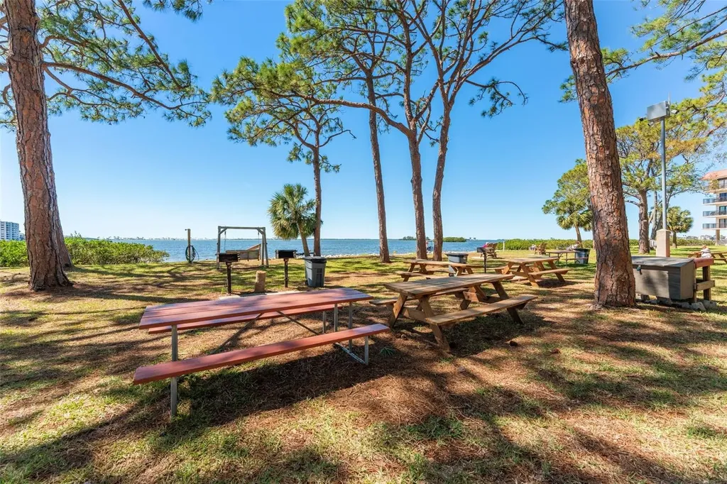 2700 Bayshore Boulevard Dunedin FL 34698