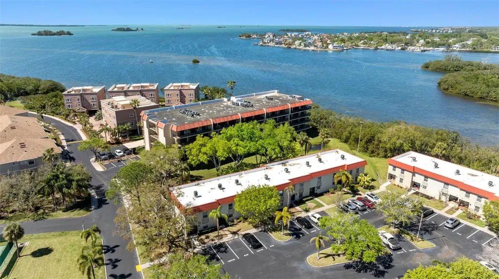 2700 Bayshore Boulevard Dunedin FL 34698