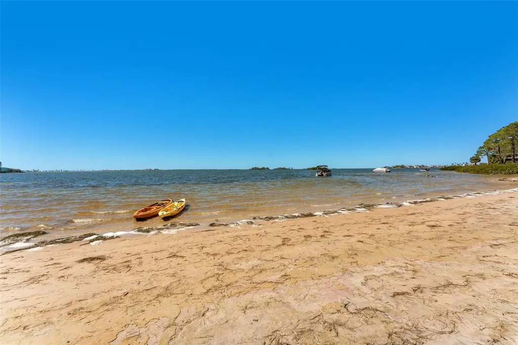 2700 Bayshore Boulevard Dunedin FL 34698