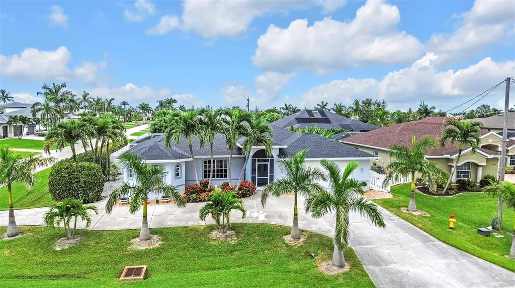 2711 SW 27th Street Cape Coral FL 33914