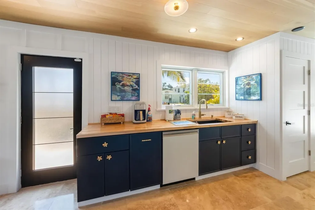 412 Alamanda Road Anna Maria FL 34216