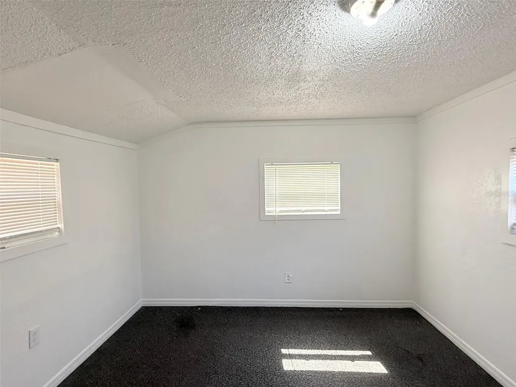 4618 20th Avenue S St Petersburg FL 33711