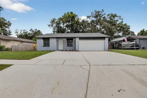 423 Forest Oak Drive Seffner FL 33584
