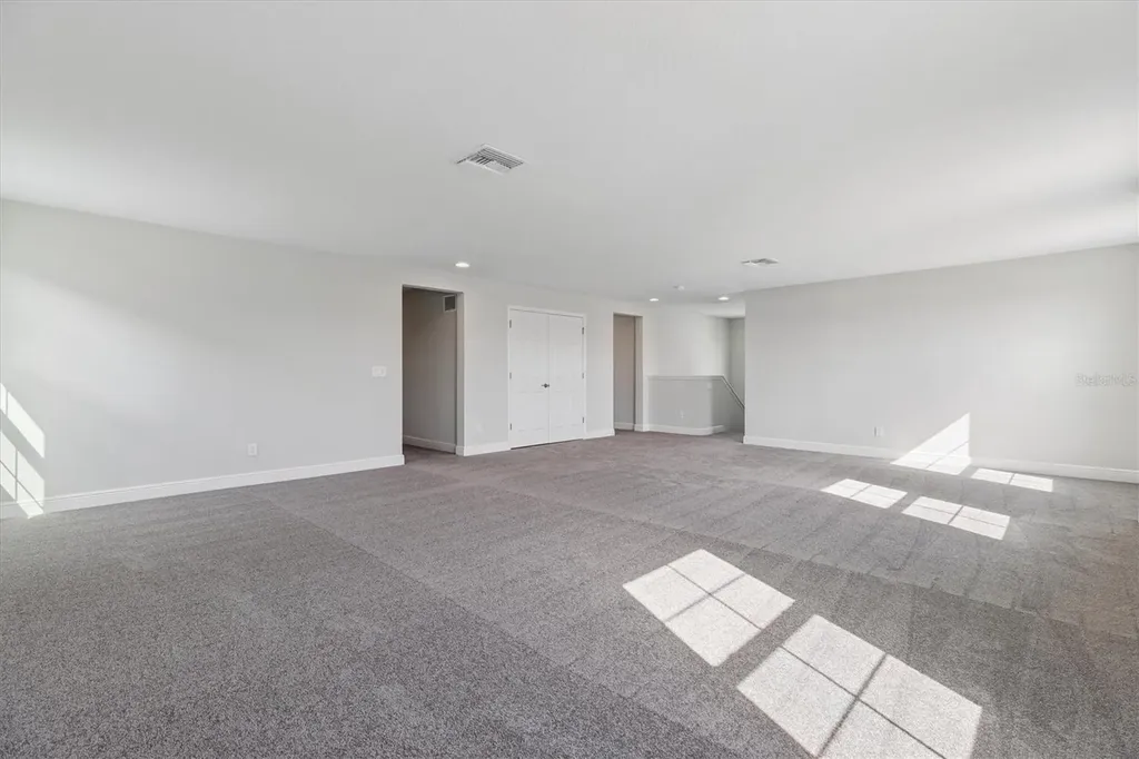 9711 Surrey Rose Drive San Antonio FL 33576