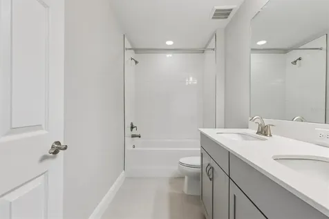 9711 Surrey Rose Drive San Antonio FL 33576