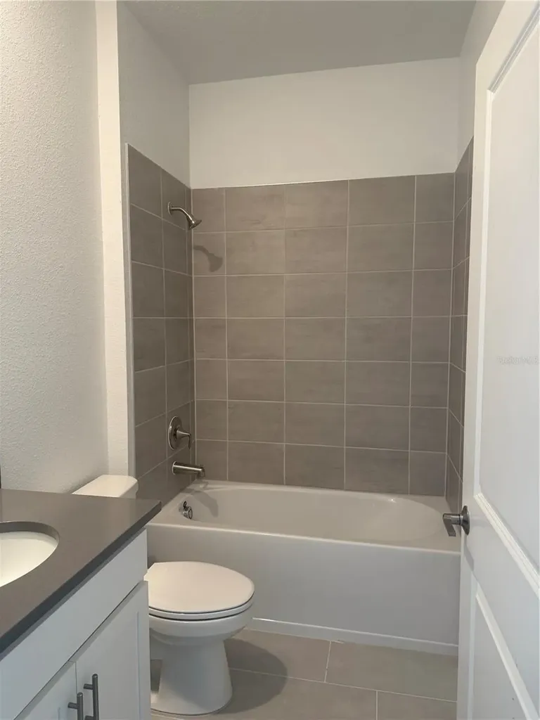 1123 Kingsbarn Street Davenport FL 33896