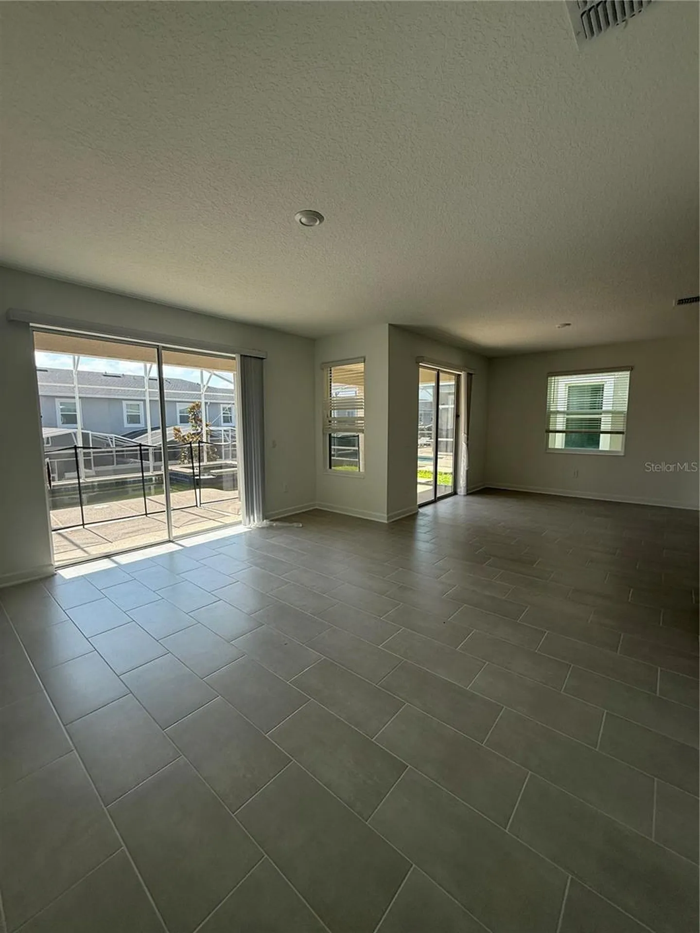 1123 Kingsbarn Street Davenport FL 33896
