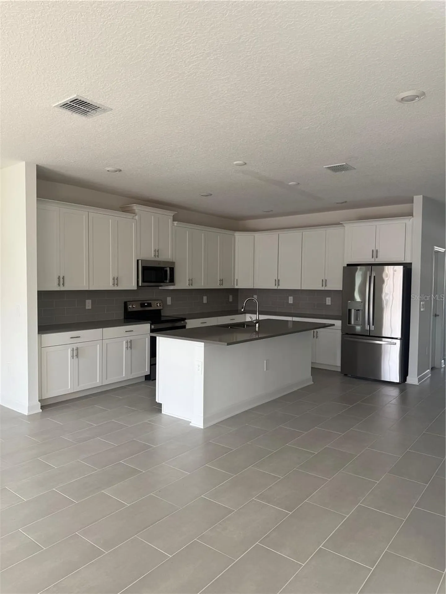 1123 Kingsbarn Street Davenport FL 33896