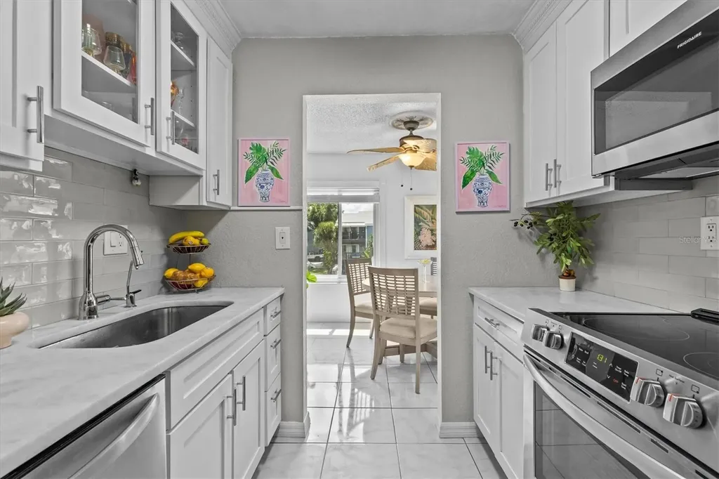 388 Moorings Cove Drive Tarpon Springs FL 34689