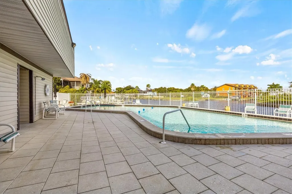 388 Moorings Cove Drive Tarpon Springs FL 34689