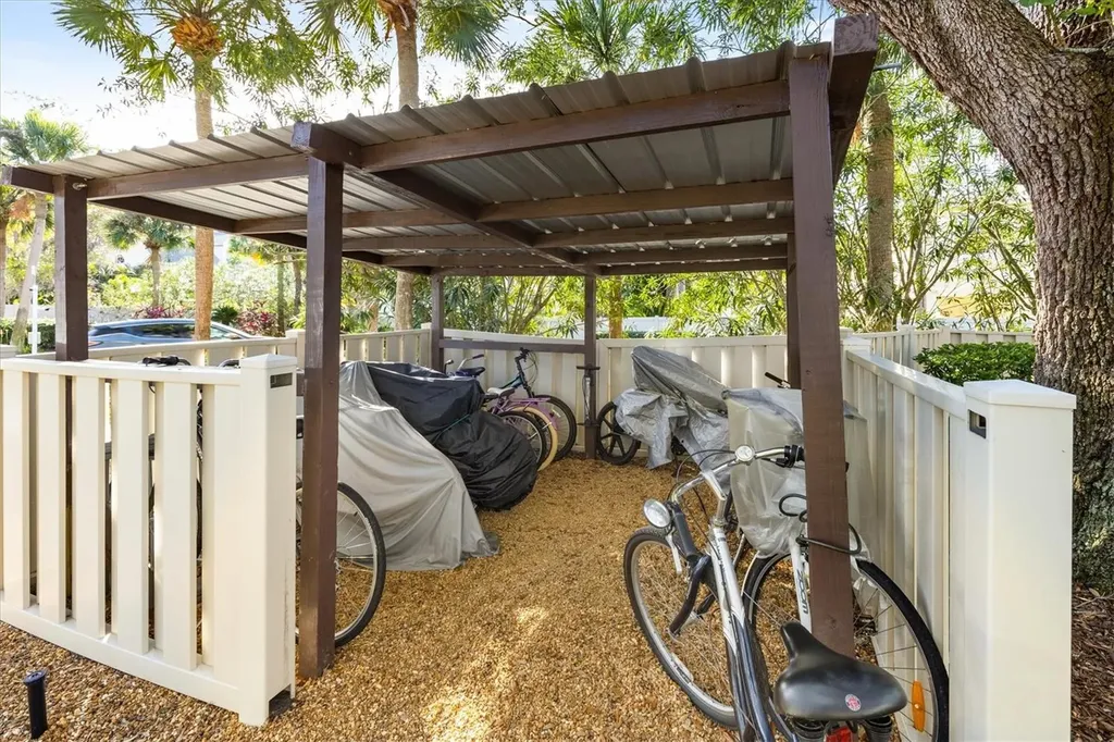 388 Moorings Cove Drive Tarpon Springs FL 34689