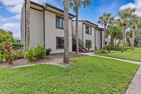 388 Moorings Cove Drive Tarpon Springs FL 34689