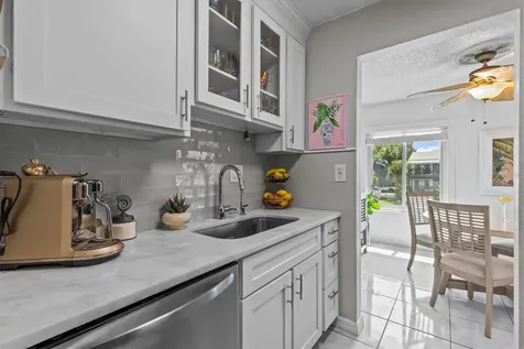 388 Moorings Cove Drive Tarpon Springs FL 34689