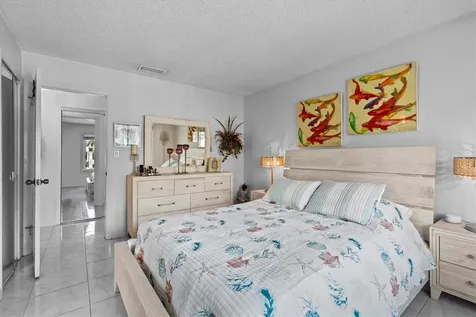 388 Moorings Cove Drive Tarpon Springs FL 34689