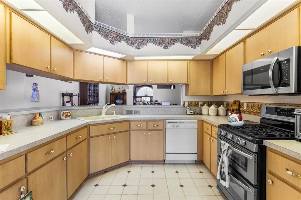 5619 Prince Andrew Court Leesburg FL 34748