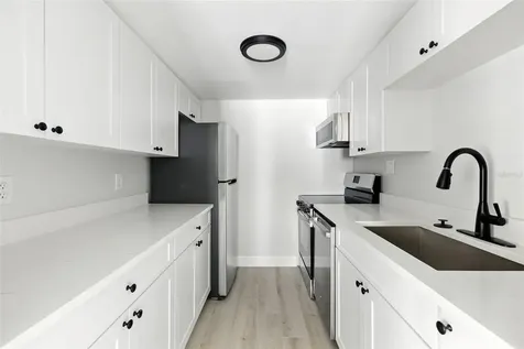 408 And 410 S Tampania Tampa FL 33609