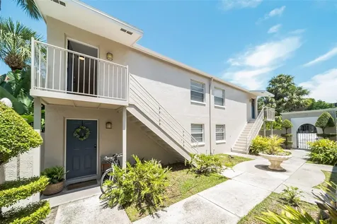 408 And 410 S Tampania Tampa FL 33609