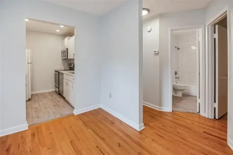 408 And 410 S Tampania Tampa FL 33609