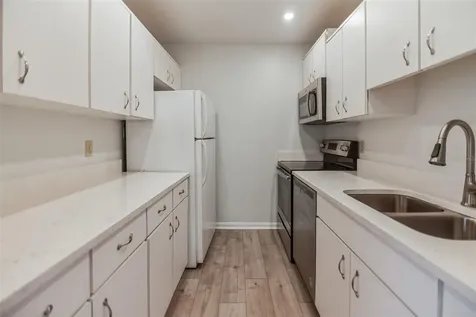 408 And 410 S Tampania Tampa FL 33609