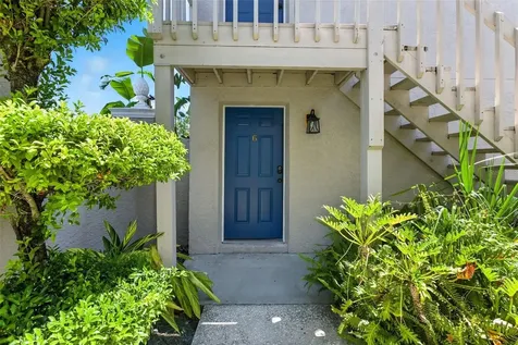 408 And 410 S Tampania Tampa FL 33609