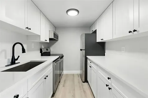 408 And 410 S Tampania Tampa FL 33609