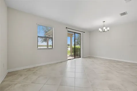 1224 Royal St George Boulevard Davenport FL 33896