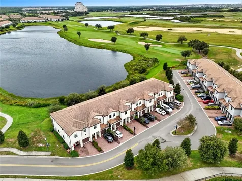 1224 Royal St George Boulevard Davenport FL 33896