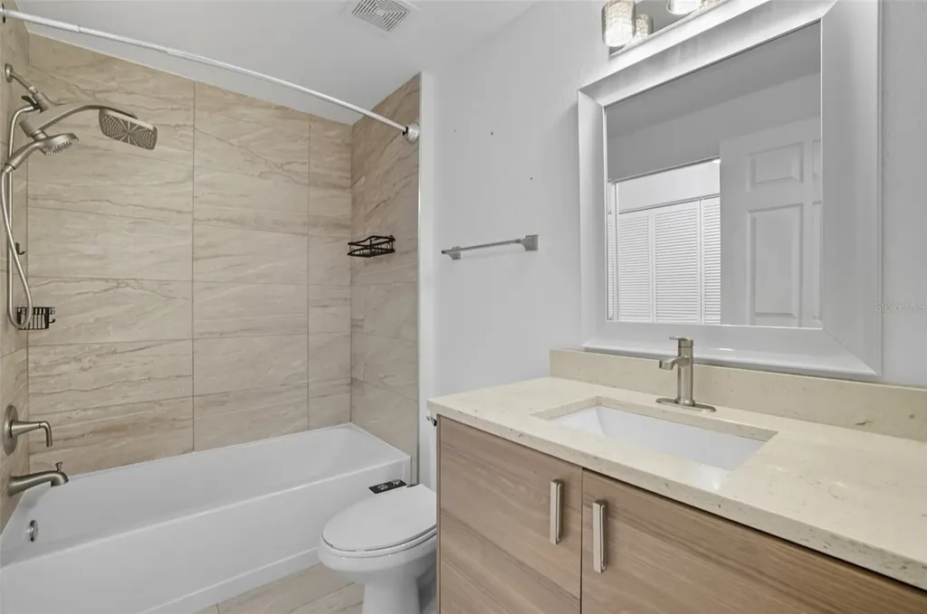 6401 Aragon Way Fort Myers FL 33966