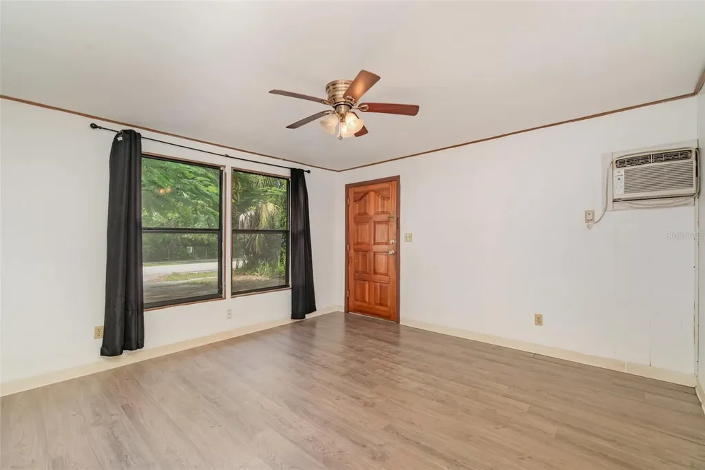 2729 Broadway Fort Myers FL 33901