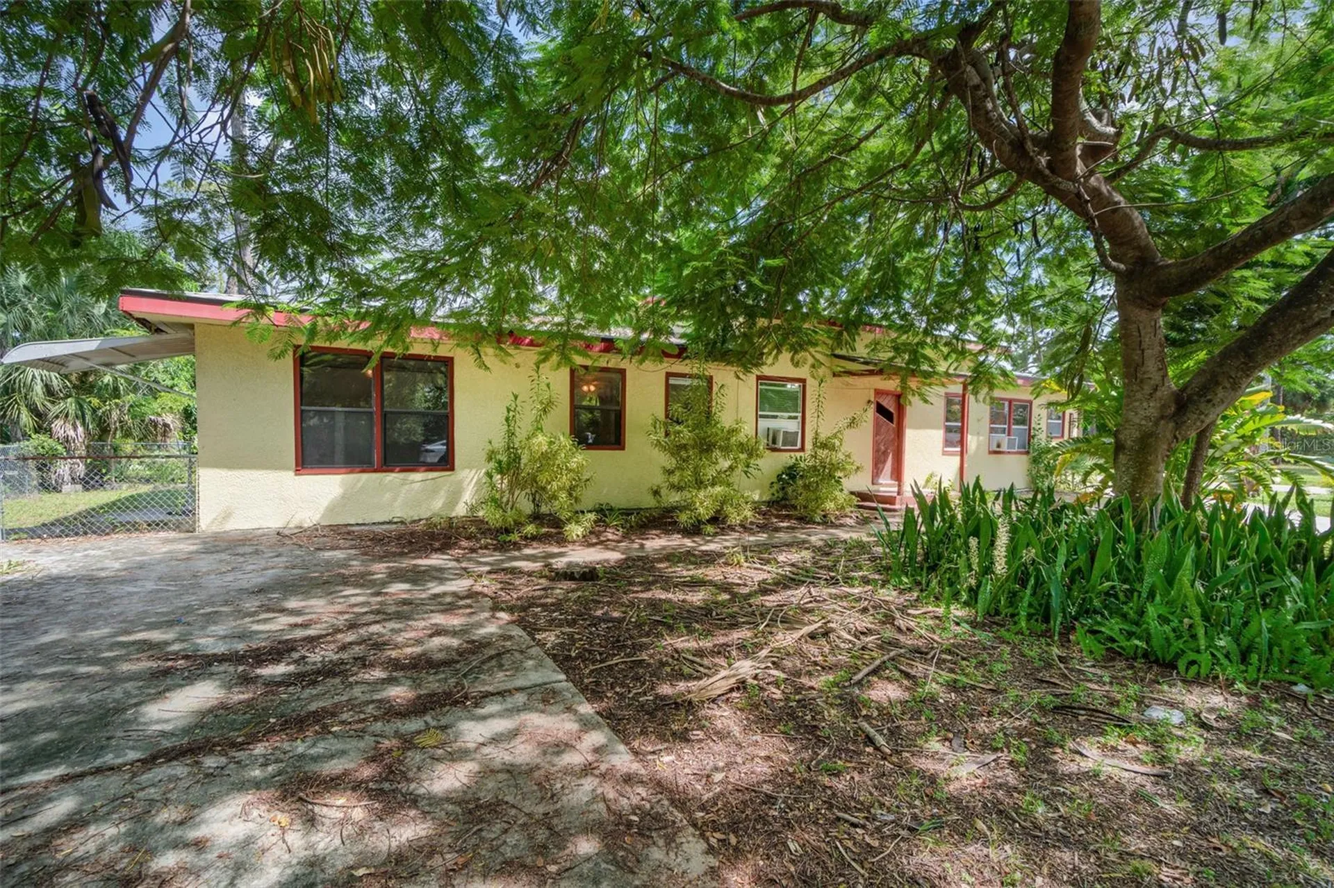 2729 Broadway Fort Myers FL 33901