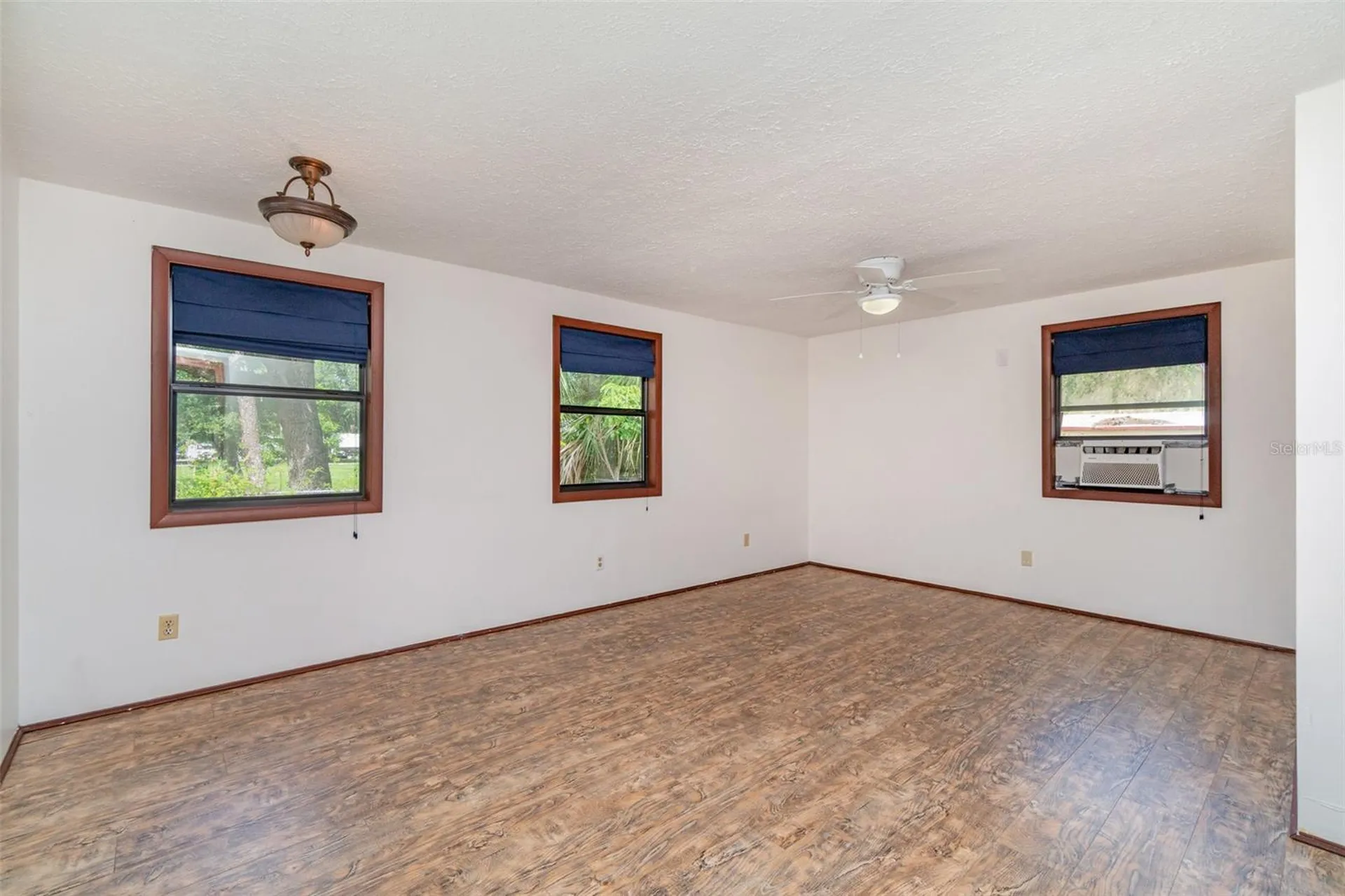 2729 Broadway Fort Myers FL 33901