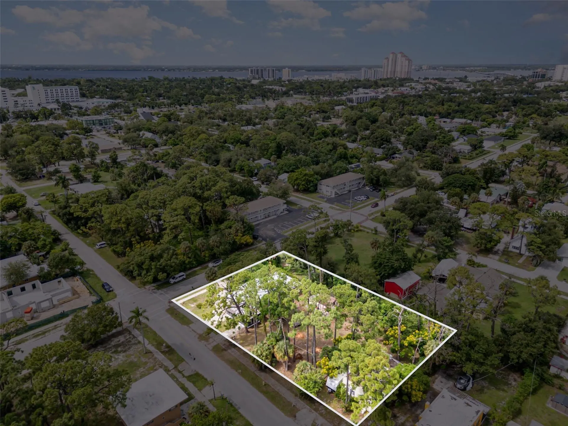 2729 Broadway Fort Myers FL 33901